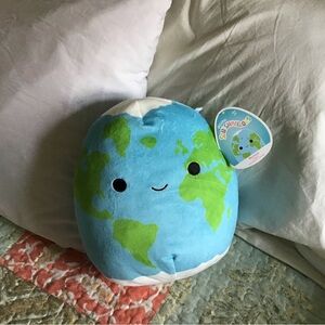 Roman Squishmallow NWT